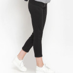 Women Grey &amp; Black Color Blocked Tracksuit